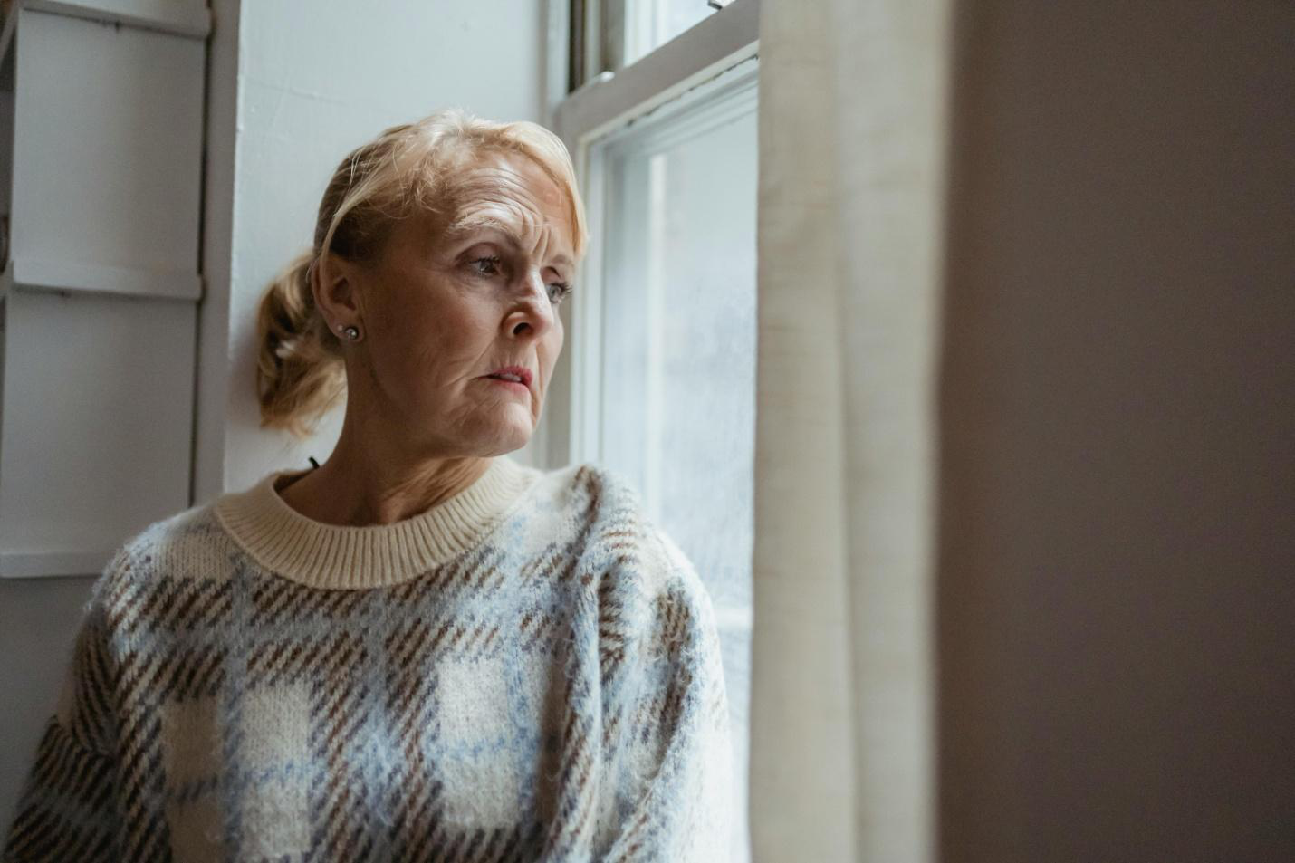 Managing Sundowning With Professional Home Care in Demarest