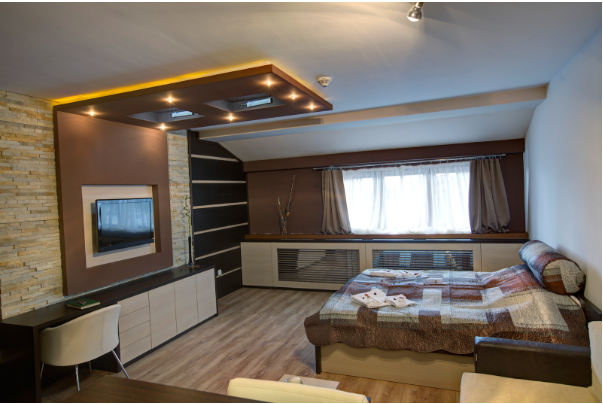 High-Rise vs Low-Density Projects for Buying a 2 BHK Flat in Noida