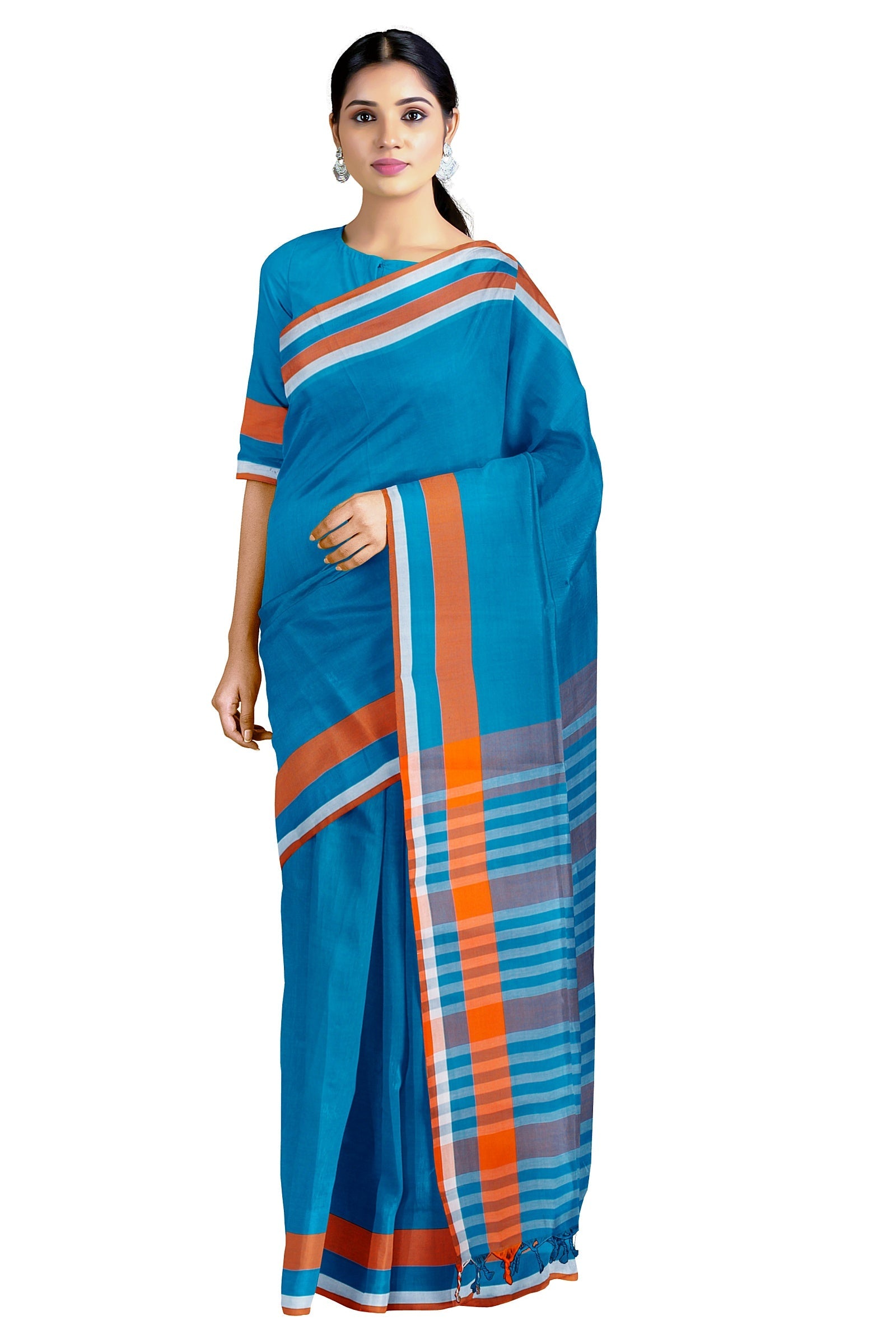 Why Handloom Sarees Feel Lighter and More Breathable in Indian Weather