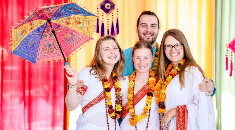 Best Online Yoga Teacher Training for Deep Learning and Global Certification