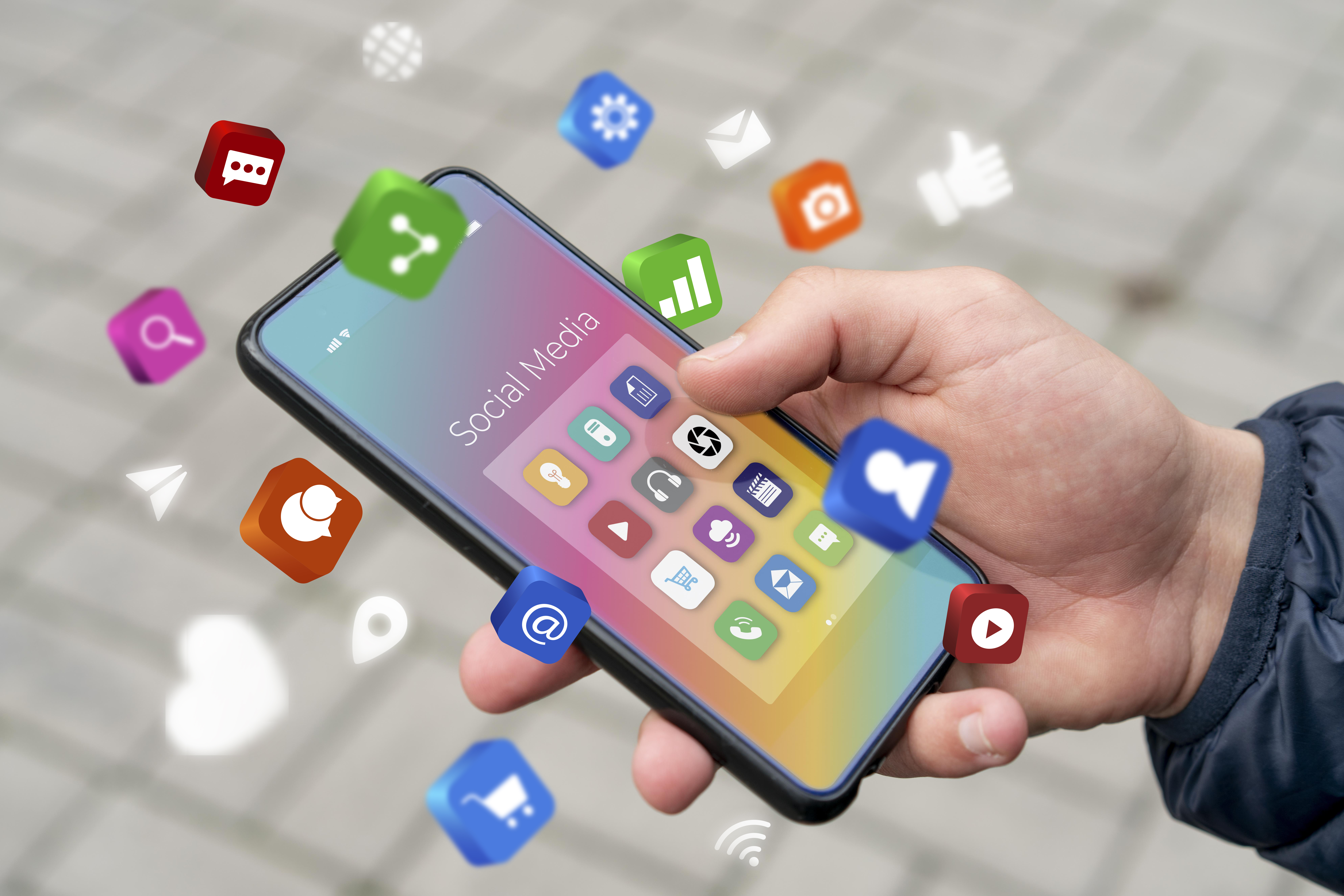 Native Apps vs Hybrid Apps: The Real Cost Difference for OTT Platforms