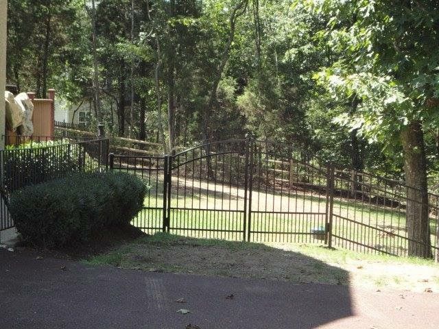 Choosing the Right Experts for Your Home Perimeter Project
