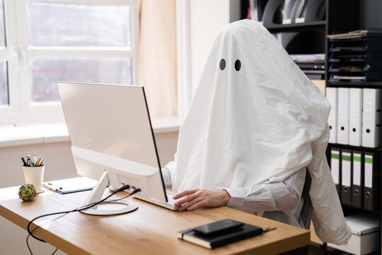 The Five Most Important Justifications for Working with a Ghostwriter