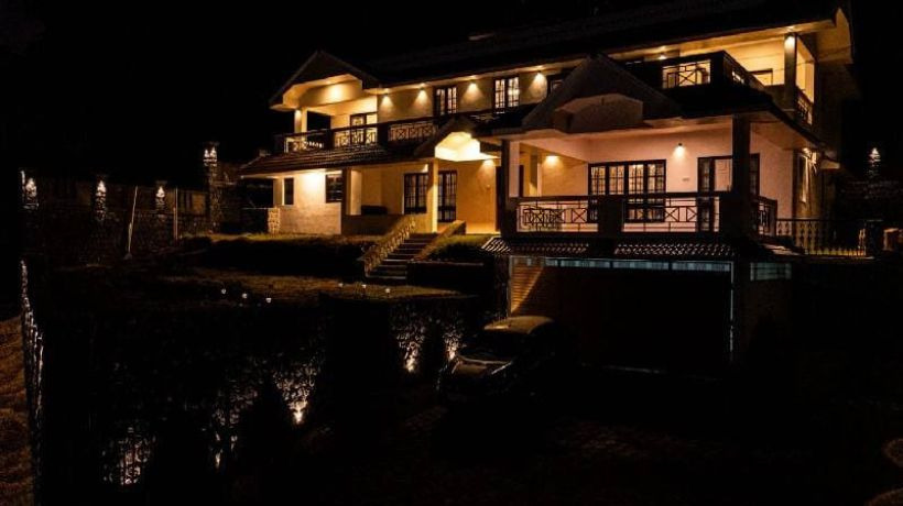 Best Family Resort in Ooty for Scenic Vacations & Romantic Couple Stays