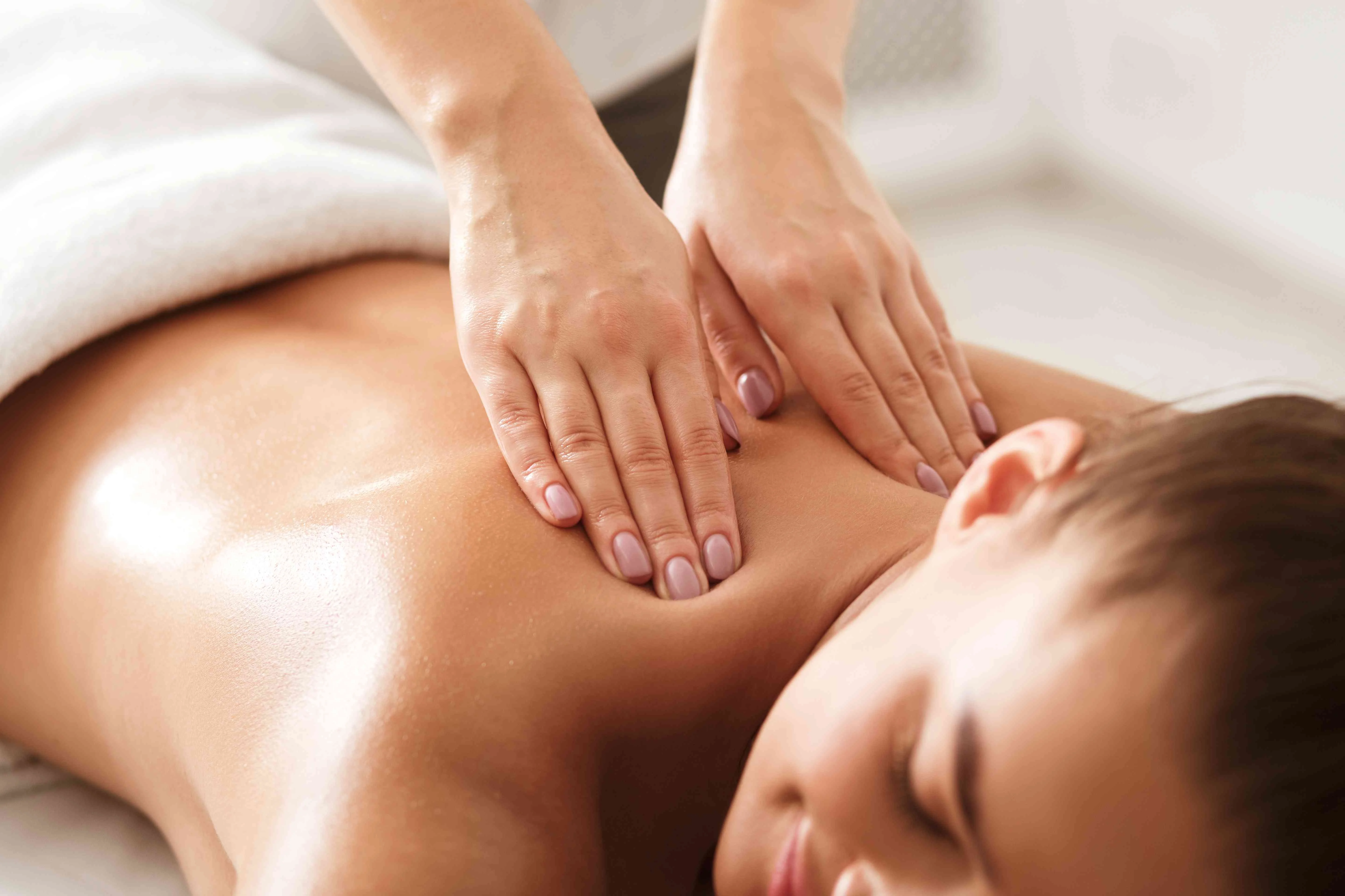 Growing Demand for Premium Massage in Dubai and Smart Business Solutions