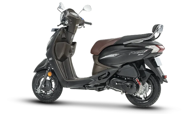 Why Lightweight Scooters Like Pleasure Plus XTEC Continue to Rule Urban Roads