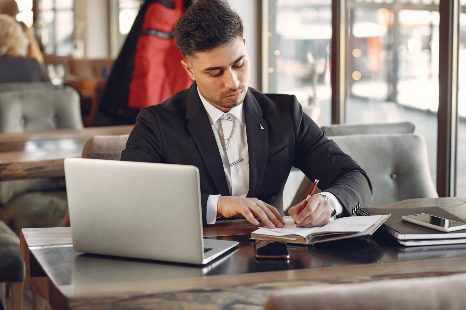 Why an Online MBA in Data Analytics Is Worth Pursuing Right Now