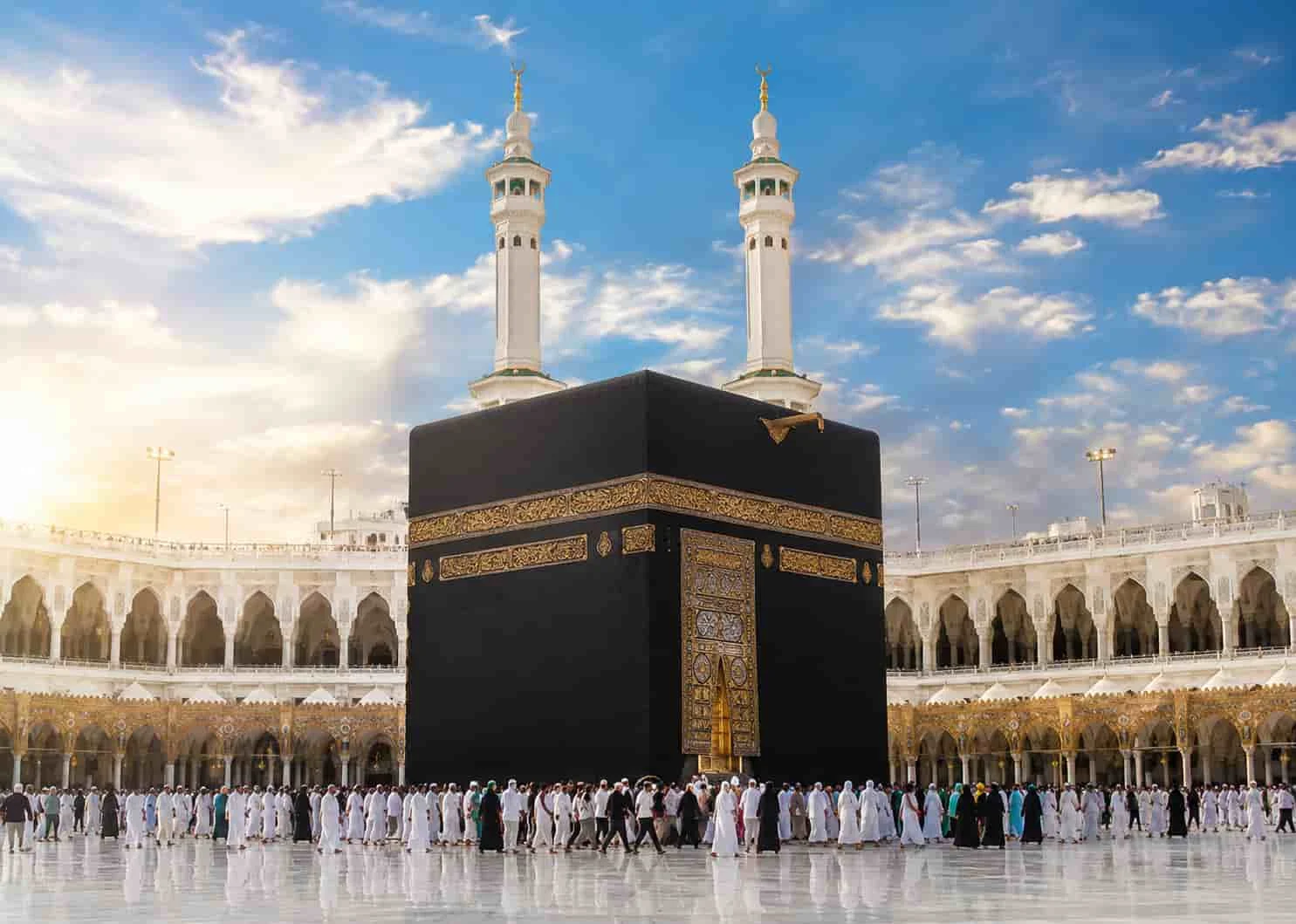 Advance Booking & Smart Tips to Save Money on Hajj Packages 2027