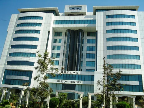 What are Aluminium Composite Panels and Their Uses in Modern Construction