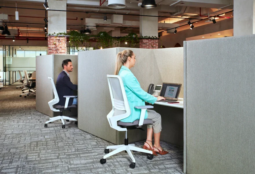 Office Spaces Near Me: Find Flexible, Fully Furnished Workspaces in Ras Al Khaimah