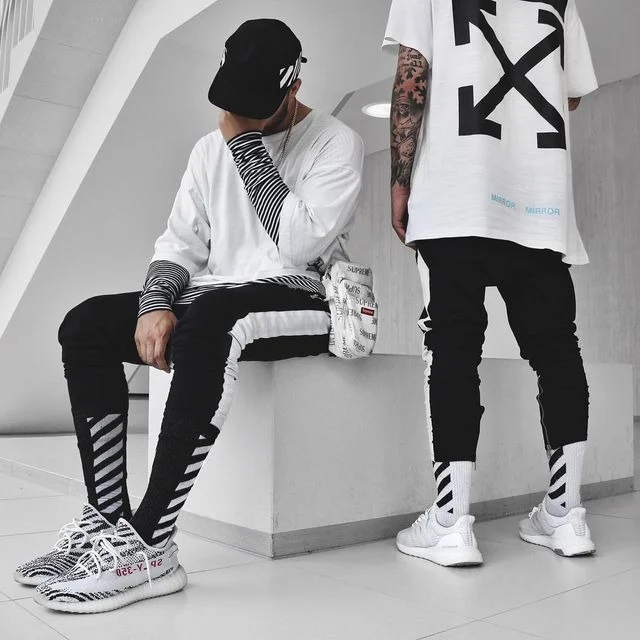 Off White Clothing That Has Slowly Taken Over Fashion School Campuses