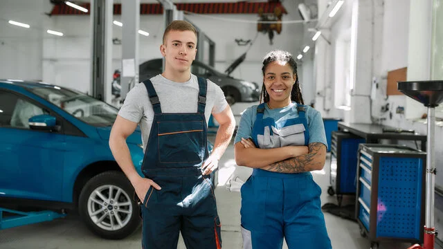 Garage Near Me | Best Auto Garage in Al Quoz Dubai | 971 Auto Garage