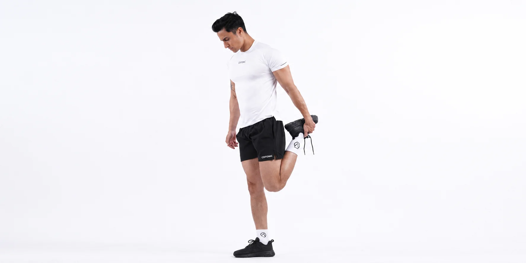 What Is Dry-Fit Fabric? How It Works and Why It's Popular for Gym T-Shirts