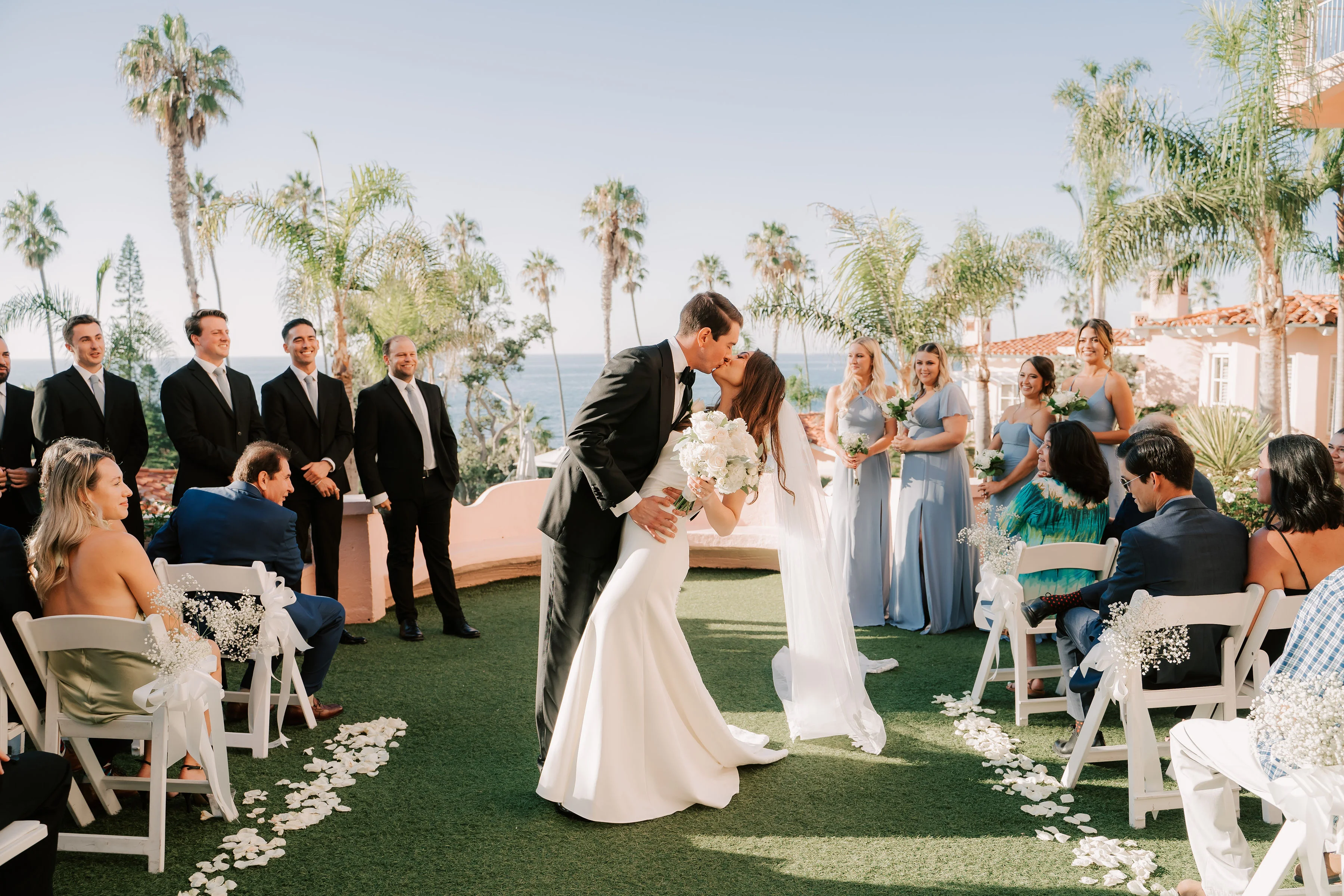 Why Do My Wedding Photos Look Staged? How to Get Natural, Candid Wedding Photography