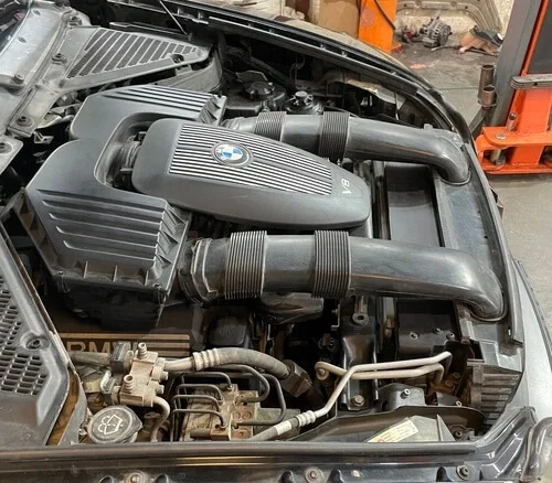 Reading the Warning Signs: When a Dubai Engine Needs More Than an Oil Top-Up