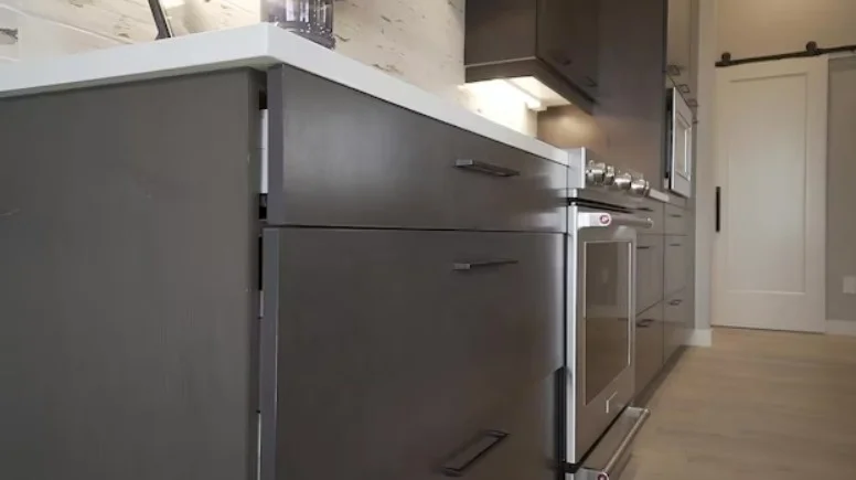 Keeping Sydney Businesses Cool: Air Conditioning and Under Bench Fridge Care