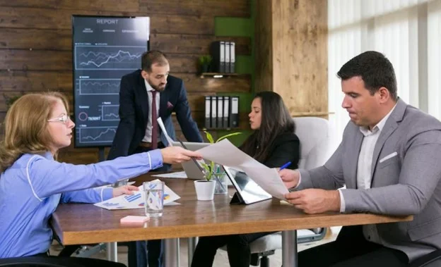Questions to Ask Before Choosing a Sales Compensation Consulting Firm