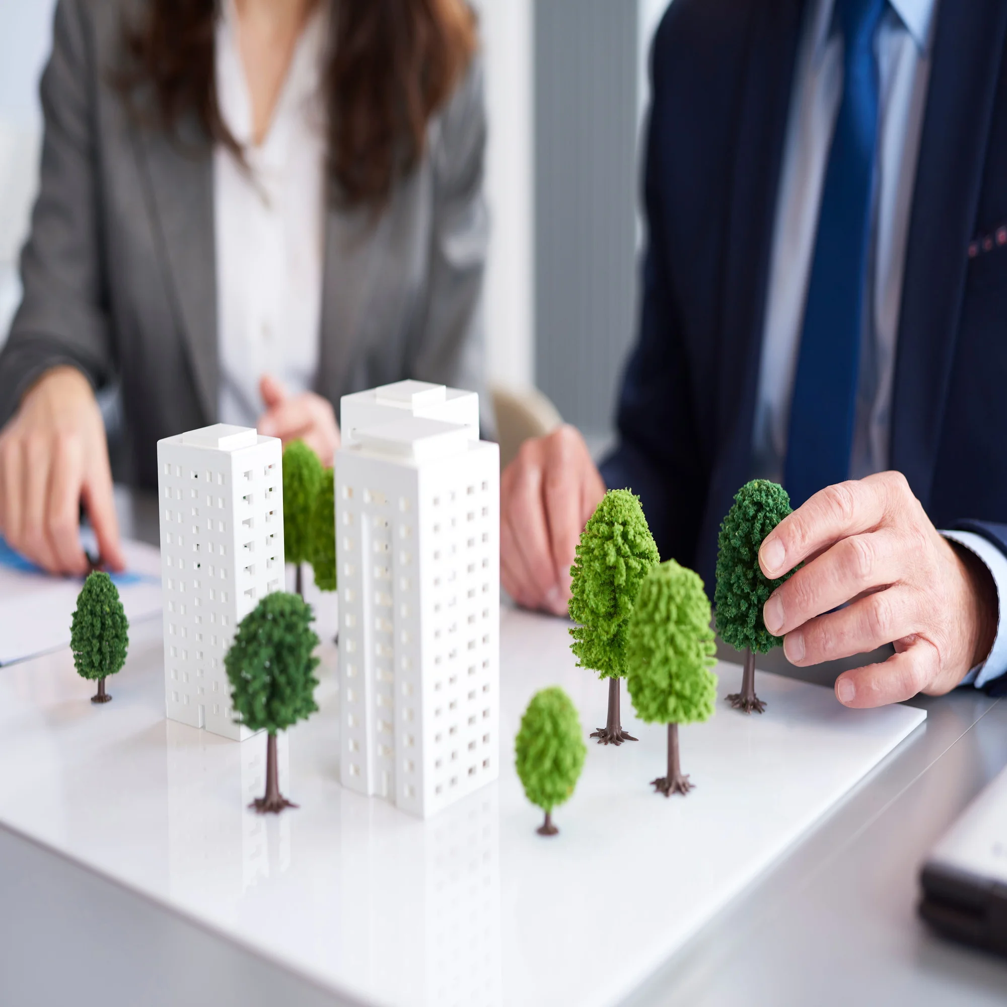 The Chembur Commute Test: Who Benefits Most From Living at Chandak Group Highscape City?