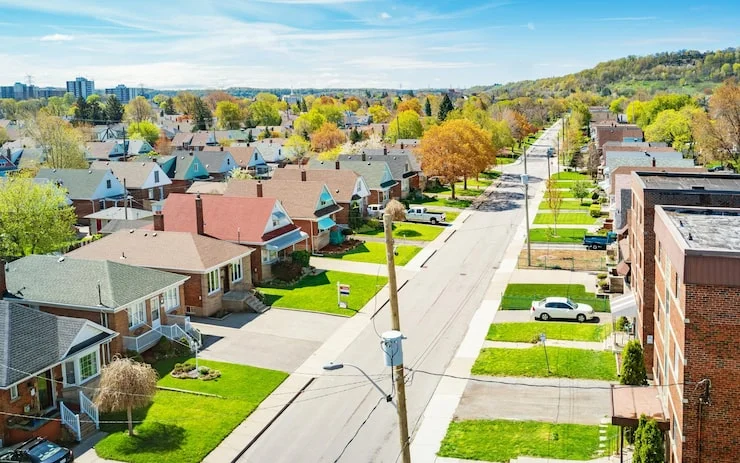 How a Real Estate Marketing Consultant Can Help Properties Stand Out in a Competitive Market