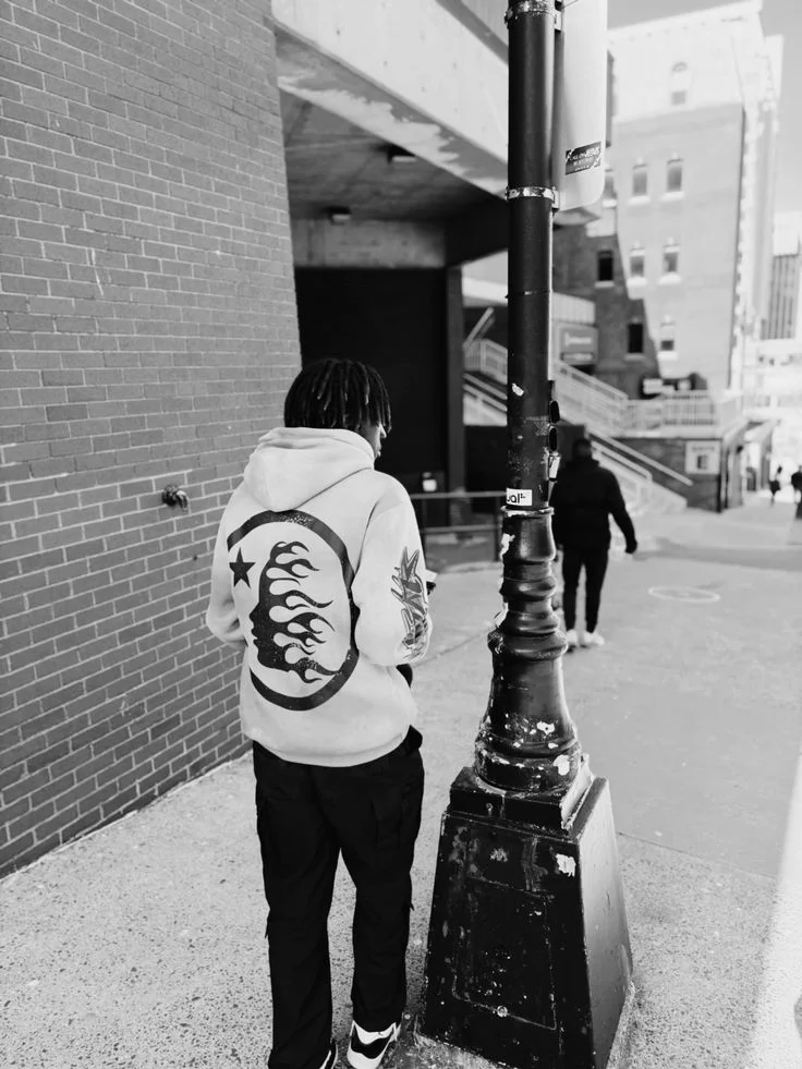 Why Hellstar Hoodie and Saintvanity Are Trending in Streetwear