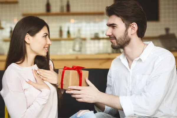 How Serious Dating Service Increases Your Chances of Real