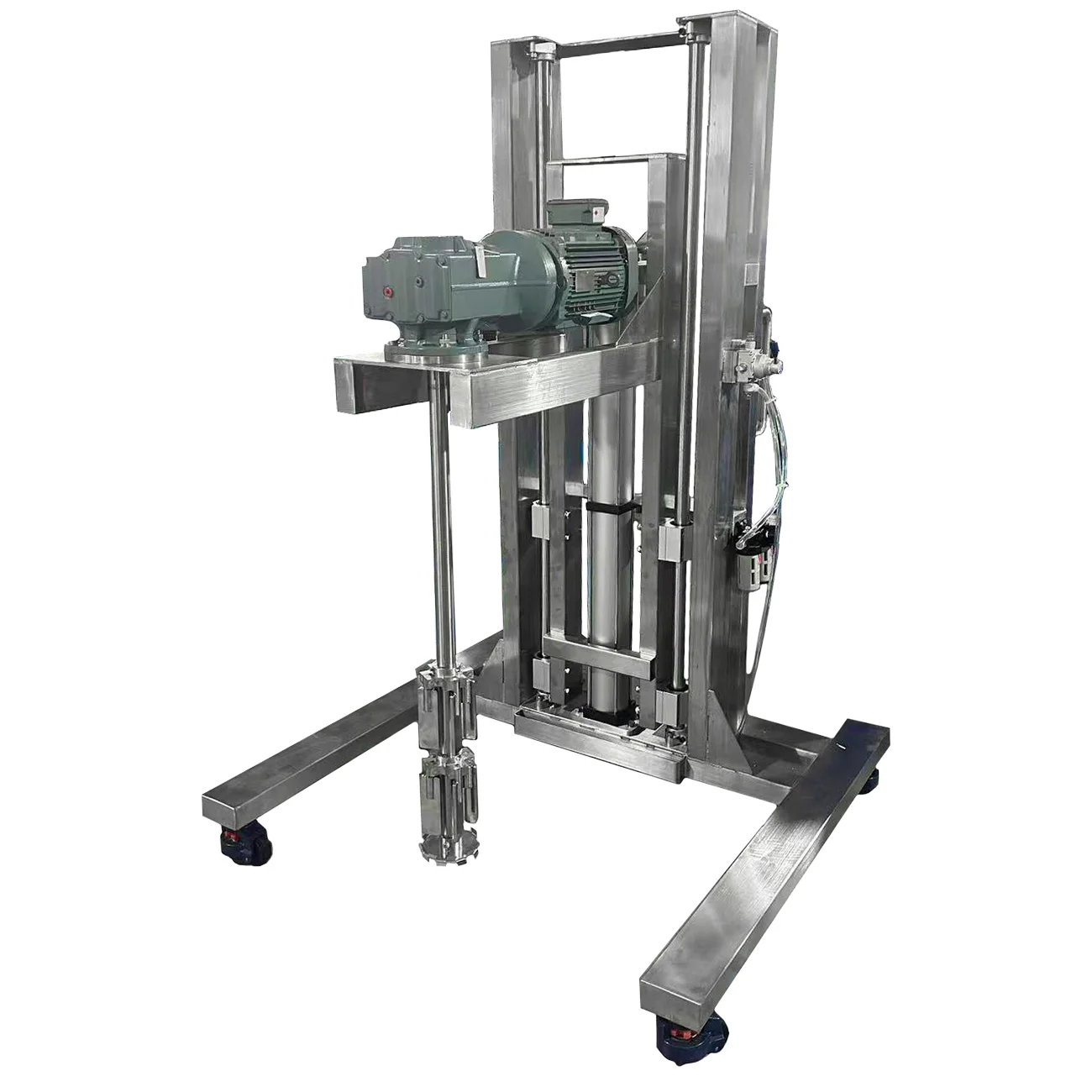 How Does Jacket Coverage Affect Heat Transfer in a 200-Gallon IBC Tote?